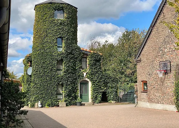 Semesterbostad Turm Auf Altem Bauernhof Gotterswickerhamm